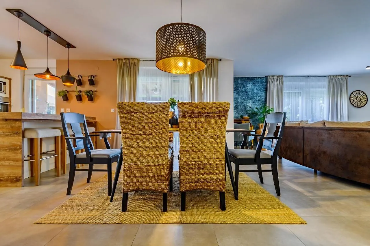 Green Residence Villa Zara Croazia