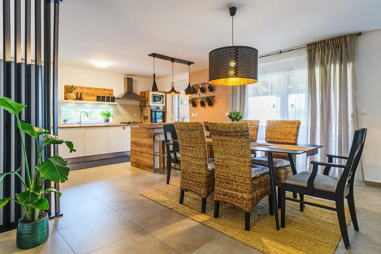 Green Residence Villa Zara