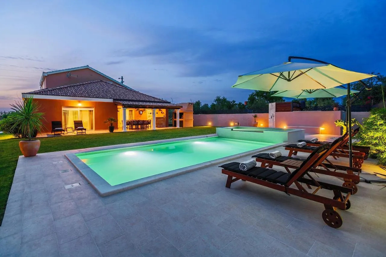 Green Residence Villa Zara