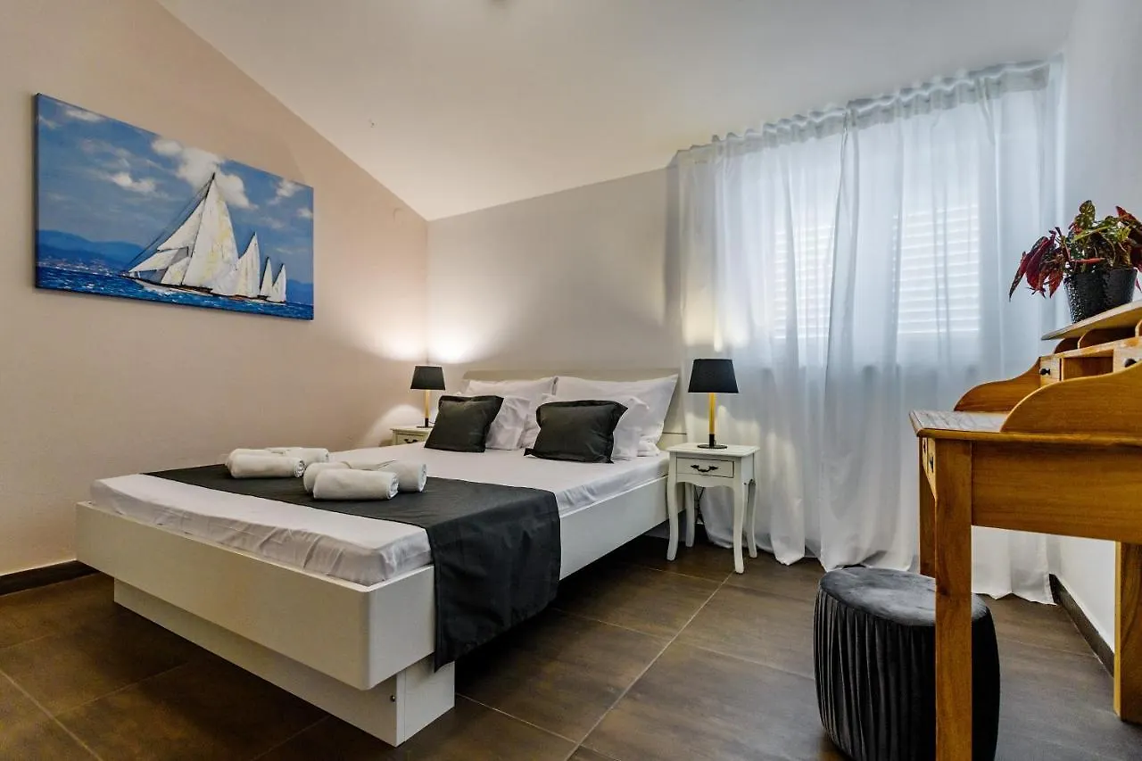 Green Residence Villa Zara 0*,
